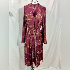 NWT Midnight Bakery burgundy  floral robe size XS/S